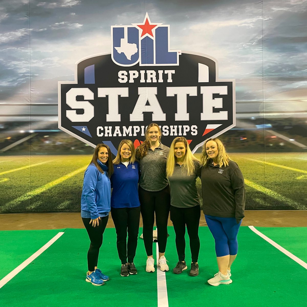 meethometown's tweet photo. What a winter weekend it was!
Our team was out attending events at the @FlyinToTheHoop π tournament, @uiltexas State Spirit Championships, and many other winter season tournaments supporting all of our amazing clients!
#FastScansHappyFans ππ²
#UILState | #FTTH2022 https://t.co/6tNOp7nls7