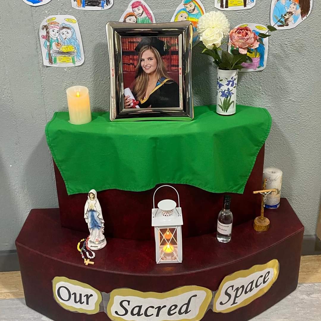 StPatricksDeLaSalle (@stpatricksdls) on Twitter photo At 11am today, we observed a minutes silence in memory of Aishling Murphy. Ar dheis Dรฉ go raibh a hanam ๐ค๐ซ๐
<a href="/into_news/">Get_Into_News</a> At 11am today, we observed a minutes silence in memory of Aishling Murphy. Ar dheis Dรฉ go raibh a hanam ๐ค๐ซ๐
<a href="/into_news/">Get_Into_News</a>