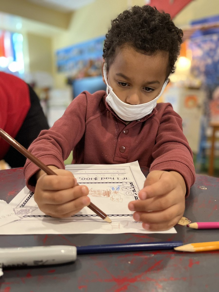 RCPS_EarlyLearn's tweet image. Hard at work in Pre K.
#prek #hardatwork #writinglesson #dph #pat #worldclassstudents