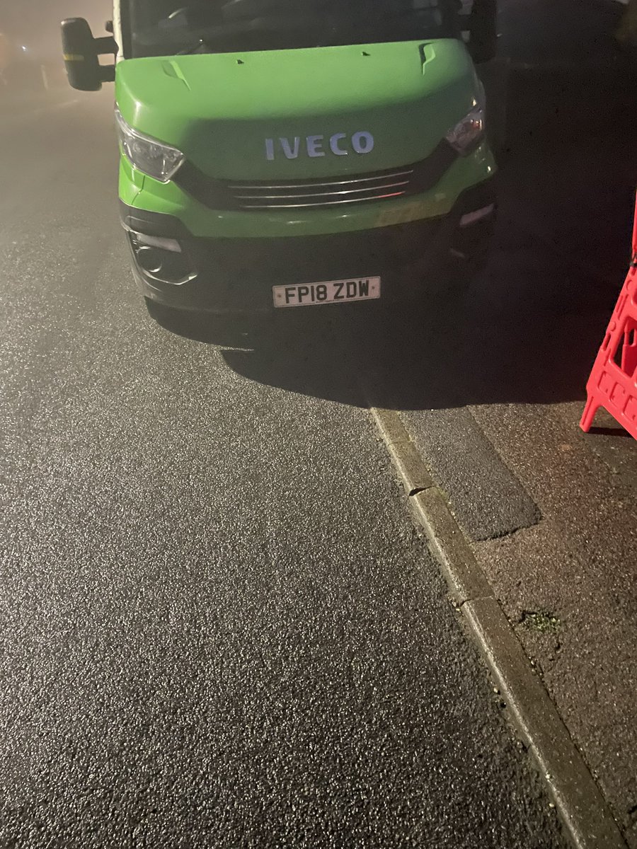 jamie010291's tweet photo. @AsdaServiceTeam #asdasittingbourne can you please train your drivers not to park on people’s driveways https://t.co/WrwbE9d9OI
