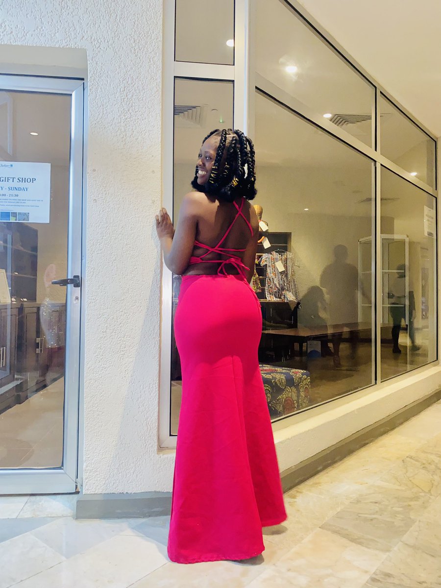 Conteh4Marion's tweet photo. Lady in the red 

#SalonTwitter
#SLTiwa 
 Follow 4 follow 🥰 https://t.co/Fd5arMbXvR