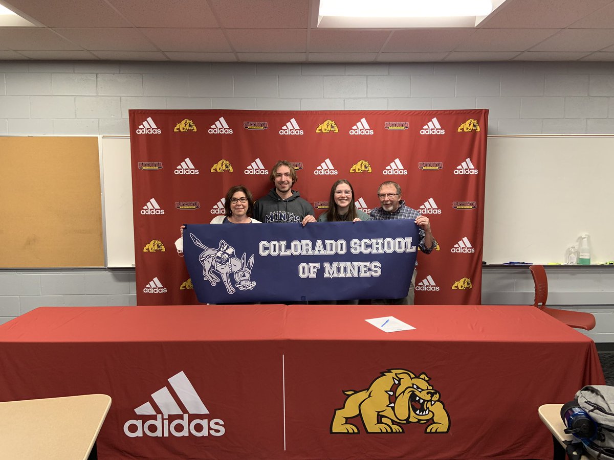 BataviaXC's tweet photo. Congratulations to Jonah Fallon on signing to run for @MinesAthletics next year! We are proud of you and can’t wait to see what the future holds for you! https://t.co/8YBG2FTUSs