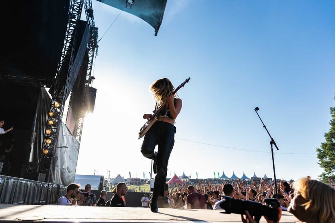 gay3horror's tweet photo. no coachella or whatever will EVER overtop ronquières. this was the most iconic performance the history has witnessed. https://t.co/JhmzhGq1AV