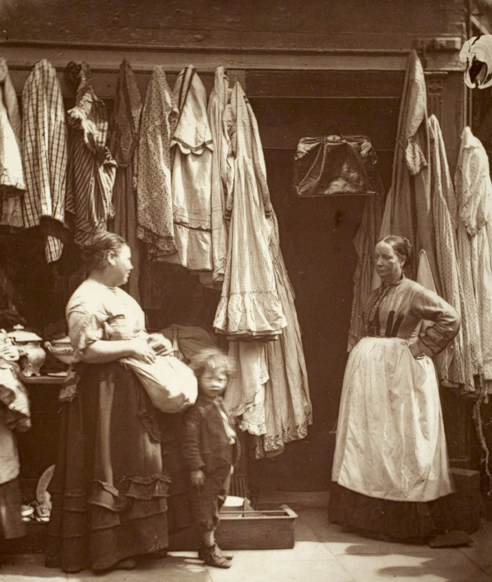 SusannaIves's tweet photo. An Old Clothes' Shop, Seven Dials. 1876-1877.

George Eastman Museum https://t.co/tT6xZ9bqq6