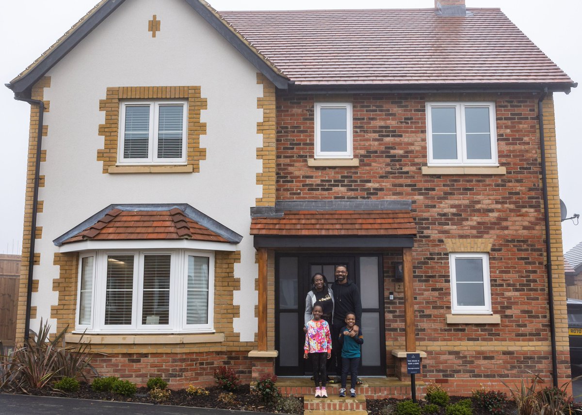 proportunity_uk's tweet photo. A huge congratulations to the Adeuja family! We are thrilled to hear that we were the boost you needed to get on the property ladder with your new beautiful @HayfieldHomes property! 🏡🔑
You can read all the details here: https://t.co/r6krJrQxwn
#WeMakeHomeOwnershipPossible https://t.co/nTk9FQTLRR