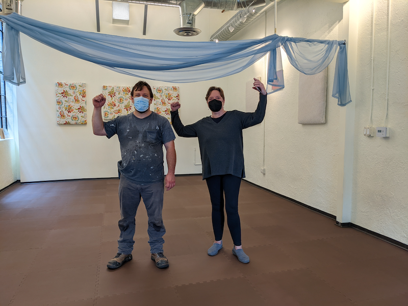 RIEorg's tweet photo. Today we are excited to welcome families onto a new soft matted floor in our Pasadena studio.  It was a team effort and a special thanks to RIE Associates Ruth Anne Hammond and Kira Solomatova for all their help. https://t.co/cqHqe5xRWj