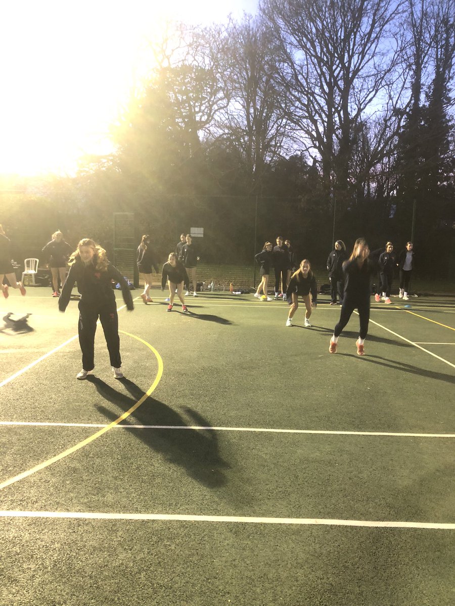 Plyometrics training with the netball girls 💪🏼