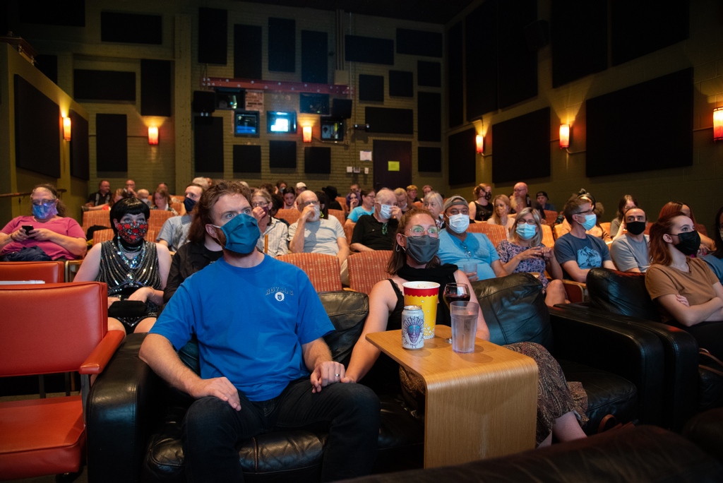 truefalse's tweet photo. 2022 FEST HEALTH POLICY UPDATE:

True/False is implementing mitigation measures for the 2022 festival, including required masking and proof of up-to-date vaccination or negative PCR test.

For more details on our 2022 Fest health policy, please visit https://t.co/XXrjj8j5Qe. https://t.co/H7aasuAvQ1