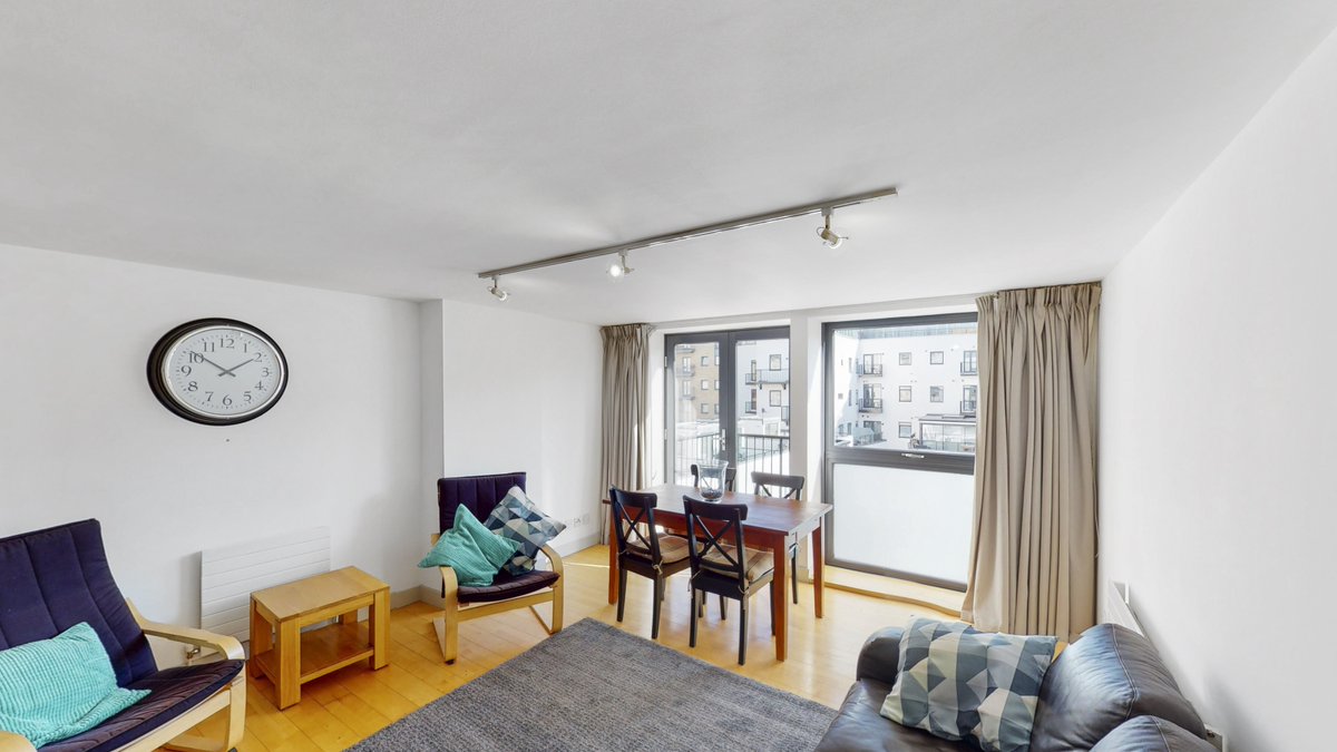 marcofugaccia's tweet photo. This #clerkenwell #apartment for sale @hurfordsalvicar  has it all, 2 double bedrooms, 2 bathrooms, 2 terraces and #parking   allhttps://bit.ly/3GMXir2 for details contact marco.fugaccia@h-s-c.co.uk for #details #property #farringdon @OnTheMarketCom #home #realestate #investment https://t.co/eJiqNUobFk