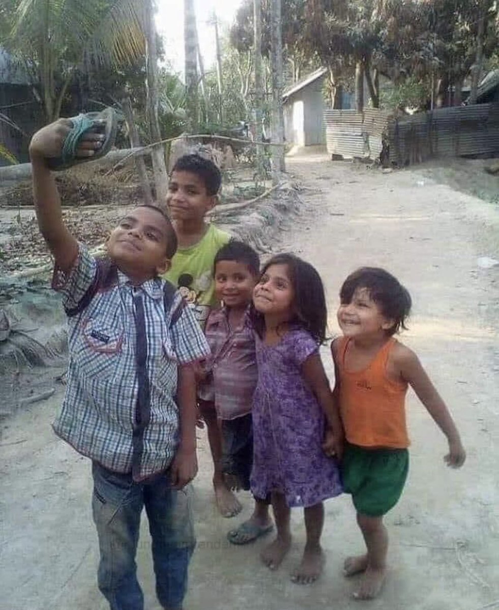 Kamera sahte ama mutluluk gerçek🤍😊