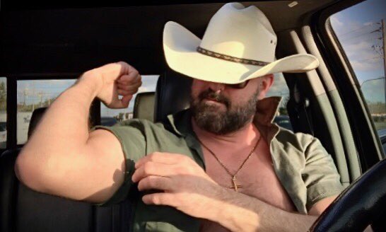 I&rsquo;m suppose to mention euphoria somewhere here https://t.co/iZ6ghQygHc