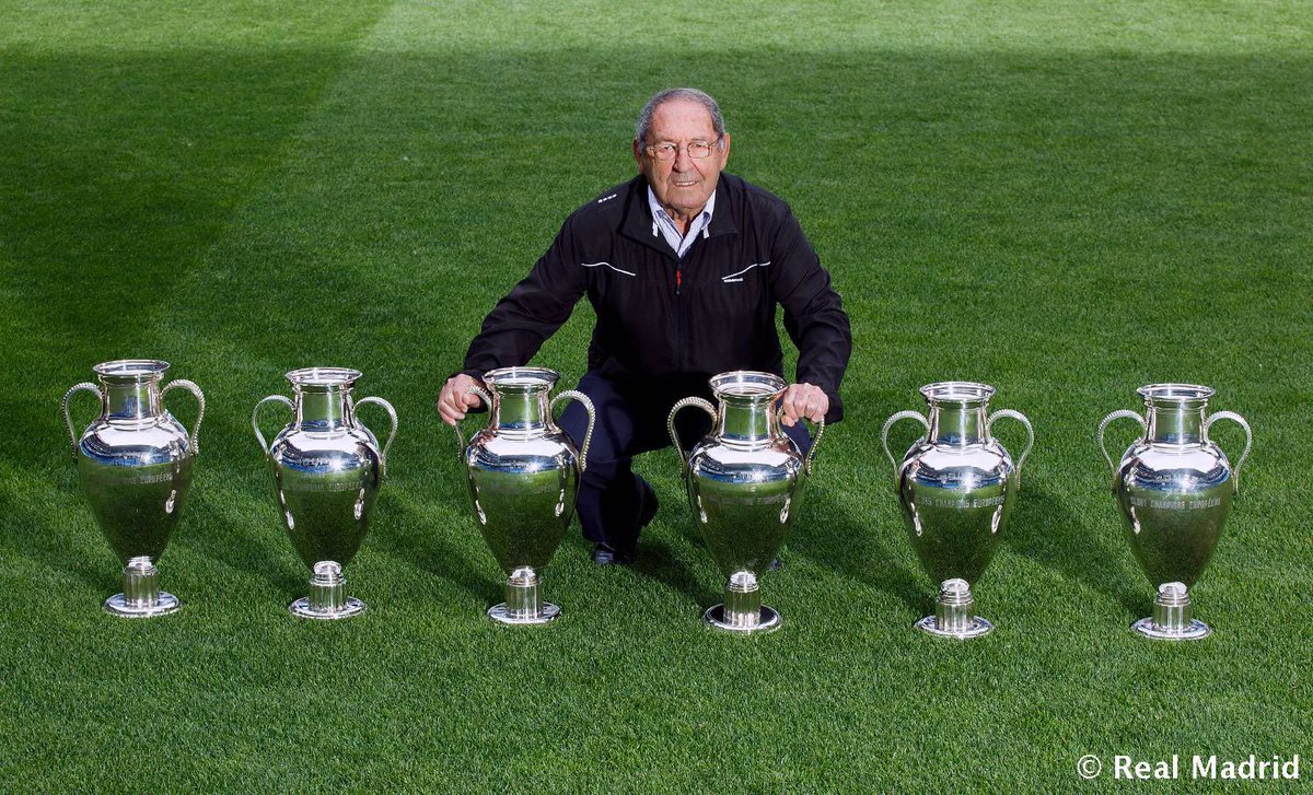 pablolaso's tweet photo. Día triste para el madridismo.

Hemos perdido 2 referentes de nuestra historia.

DEP https://t.co/gkDtCQwvq0