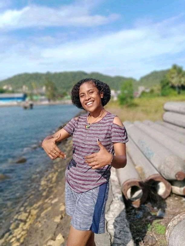 amy_bny's tweet photo. Kalau ada yang dapat perempuan ini PU fto viral bantu kasih tau sa https://t.co/Q5TXRJoB2e