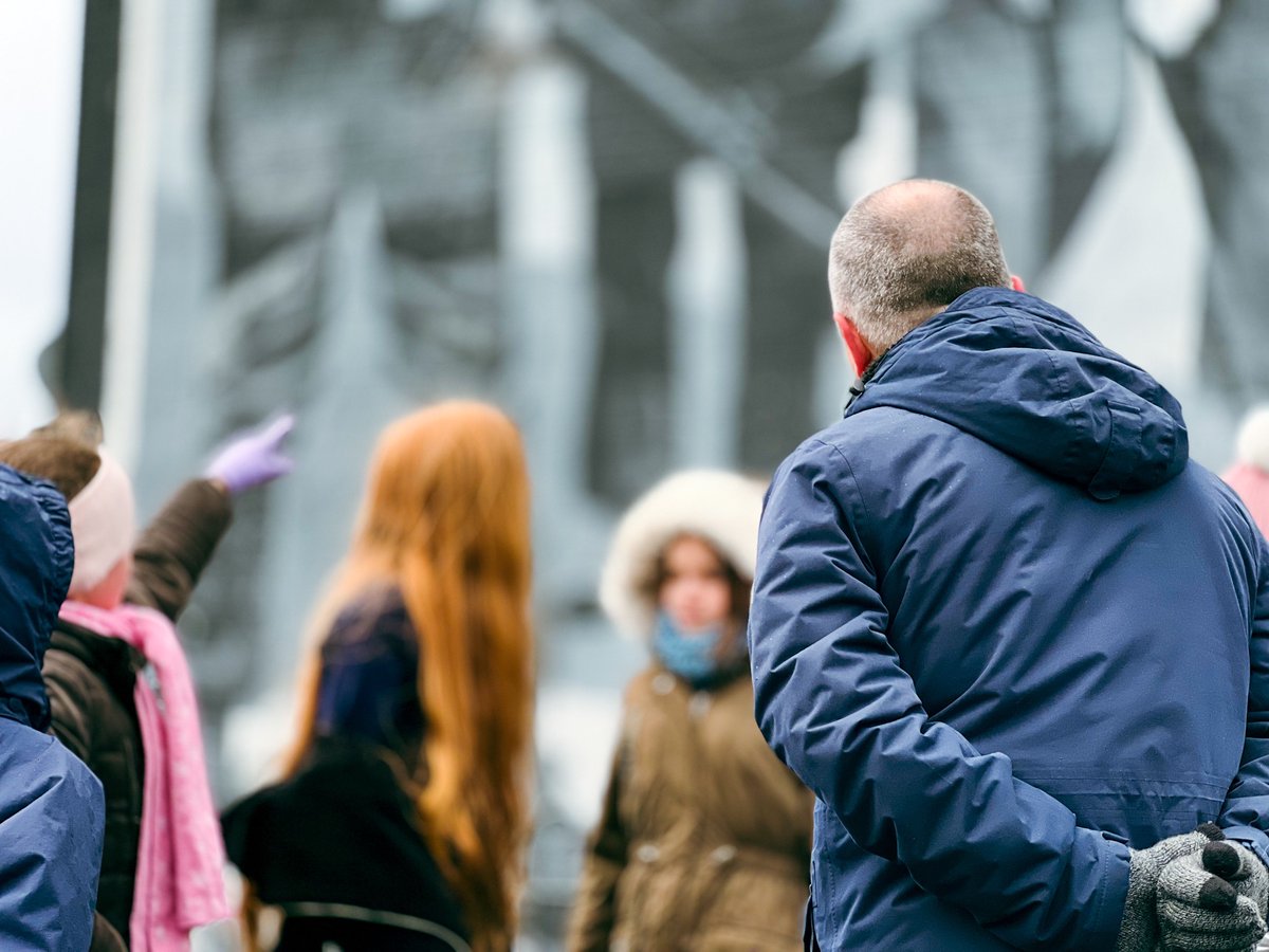 daroige's tweet photo. We were honoured today to get a tour from Glen @derryguidedtour . The children came face to face with some of the tragic historical events that happened during Bloody Sunday and how it impacted our city @BloodySunday50 https://t.co/eIsJ18SMlv
