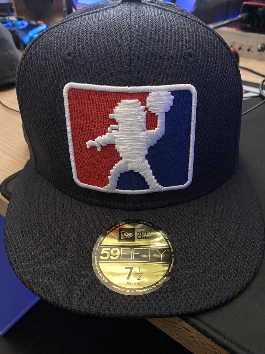 MrKingJavo's tweet photo. New Era custom Legend Bowl hats have arrived! Now just need to figure out what to do with them! #LegendBowl https://t.co/ko9CQHA634