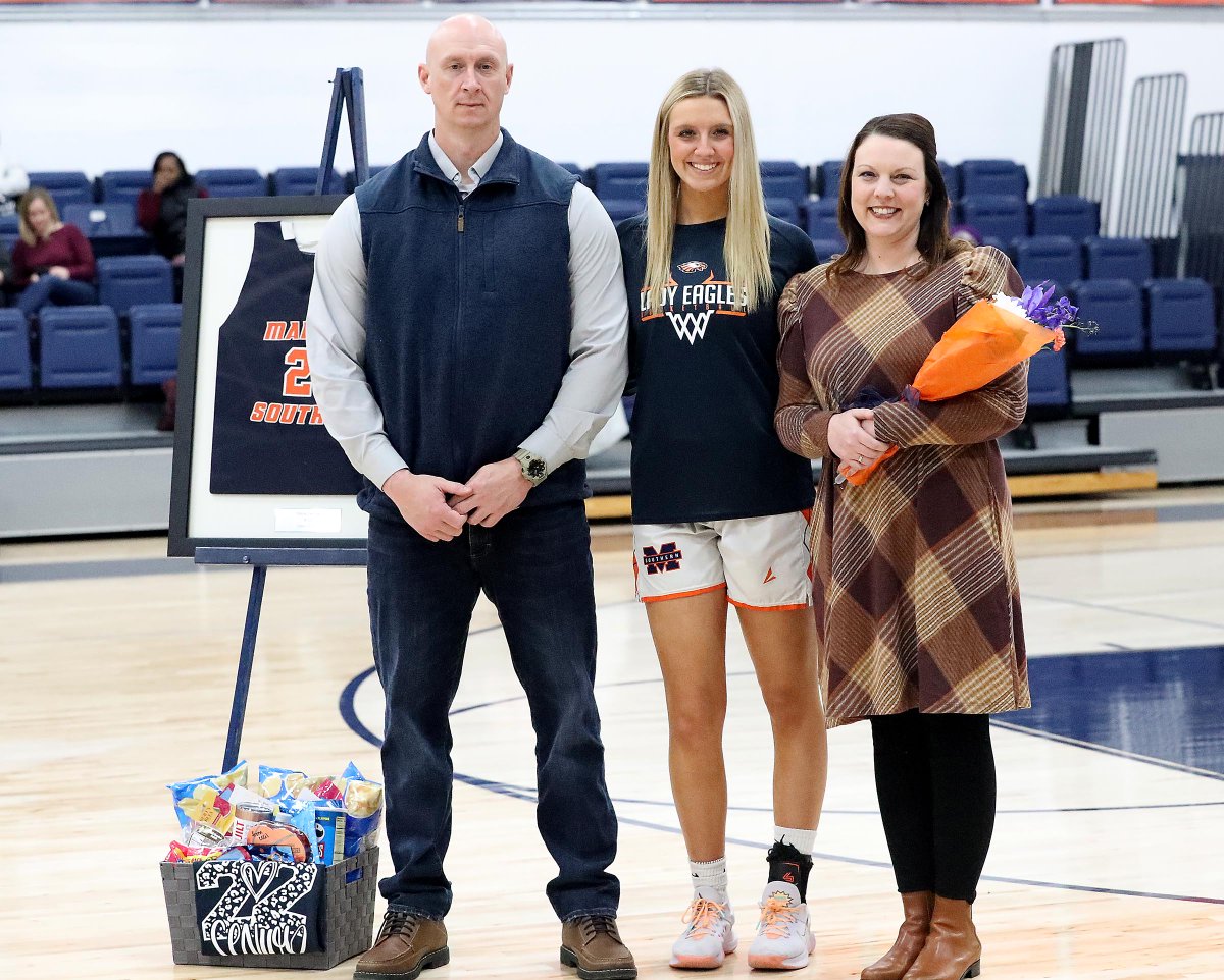 RichmondRsports's tweet photo. HIGH SCHOOL GIRLS BASKETBALL
Madison Southern honored its four seniors  — Hannah Ashcraft, Macie Daniels, Morgan Flannery and Kathryn Howson — on Tuesday in Berea
@MSHSLadyEagles https://t.co/Suz8WyxooL