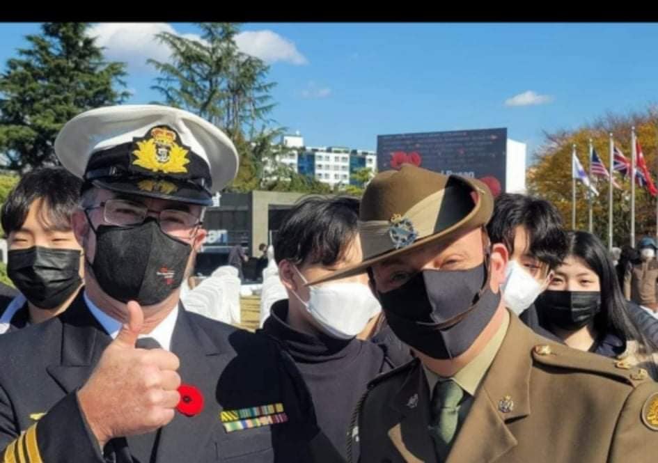 UN_Command's tweet photo. Today, Australia continues to support peace &amp; security on the Kor Pen w/ ADF personnel filling a variety of essential functions within UNC
🇺🇳🇦🇺 #australiaday2022 #underoneflag #peaceandsecurity #korea #YourADF #ADFonOps  #army #navy #airforce #January26 @DeptDefence https://t.co/NeRwbjtAC2