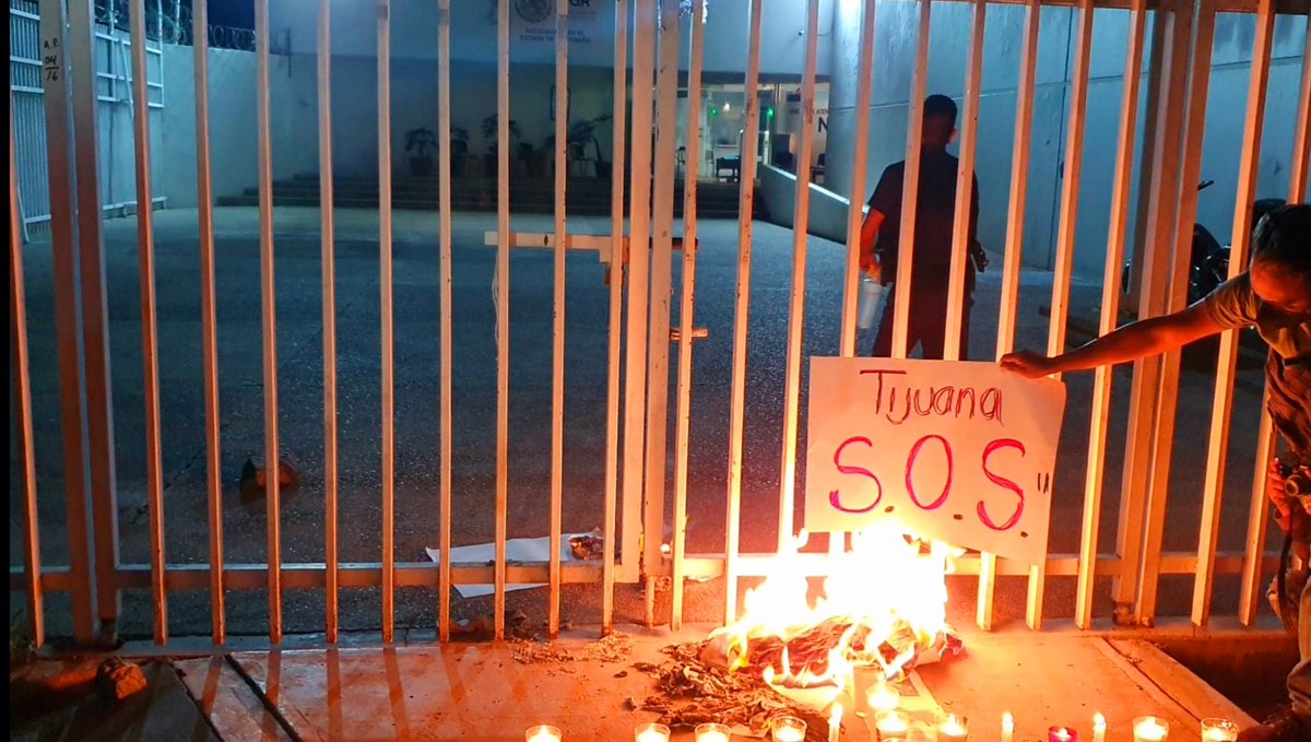 #PeriodismoEnRiesgo 
28 comunicadores asesinados durante la administración de #AMLO, 3 en el último mes, 148 desde el 2000. 
#Chilpancingo