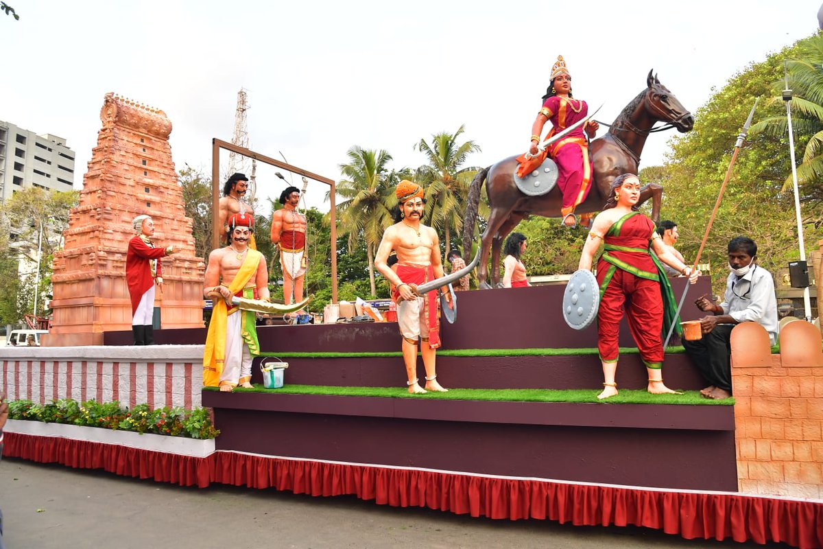dhanyarajendran's tweet photo. Tamil Nadu tableau was rejected by the expert committee. The state govt displays the tableau in the state parade. #happyrepublicday2022 https://t.co/5pySPj6MrS