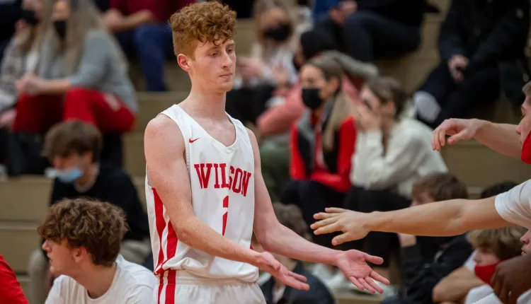 Big 3-pointer by Keegan Coldren sparks Wilson’s late run mikedragosports.com/wilson-uses-la… 
#mikedragosports