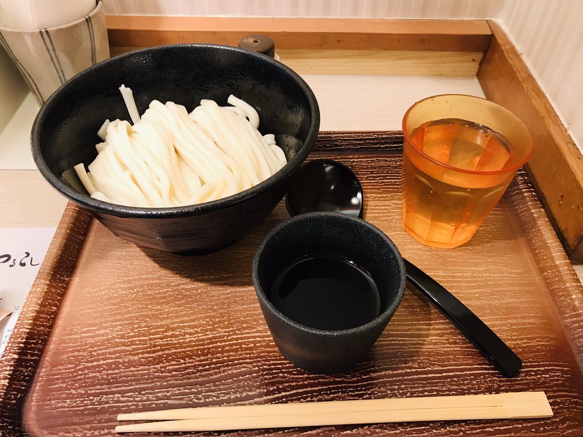 eikaiwabox's tweet image. Lunch break, todays lunch is zaruudon, JPY510. Tastes good.#udon #zaruudon #うどん #ざるうどん