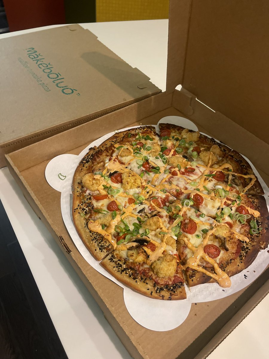 redsoxdad's tweet photo. So psyched to try @makeboluopizza on their opening night!!! Such a great concept from @foumamiboss #michaelwang #boston #pizza @foumami #takeout #bingpizza #scallionpancakepizza https://t.co/VqG89Xd8FW