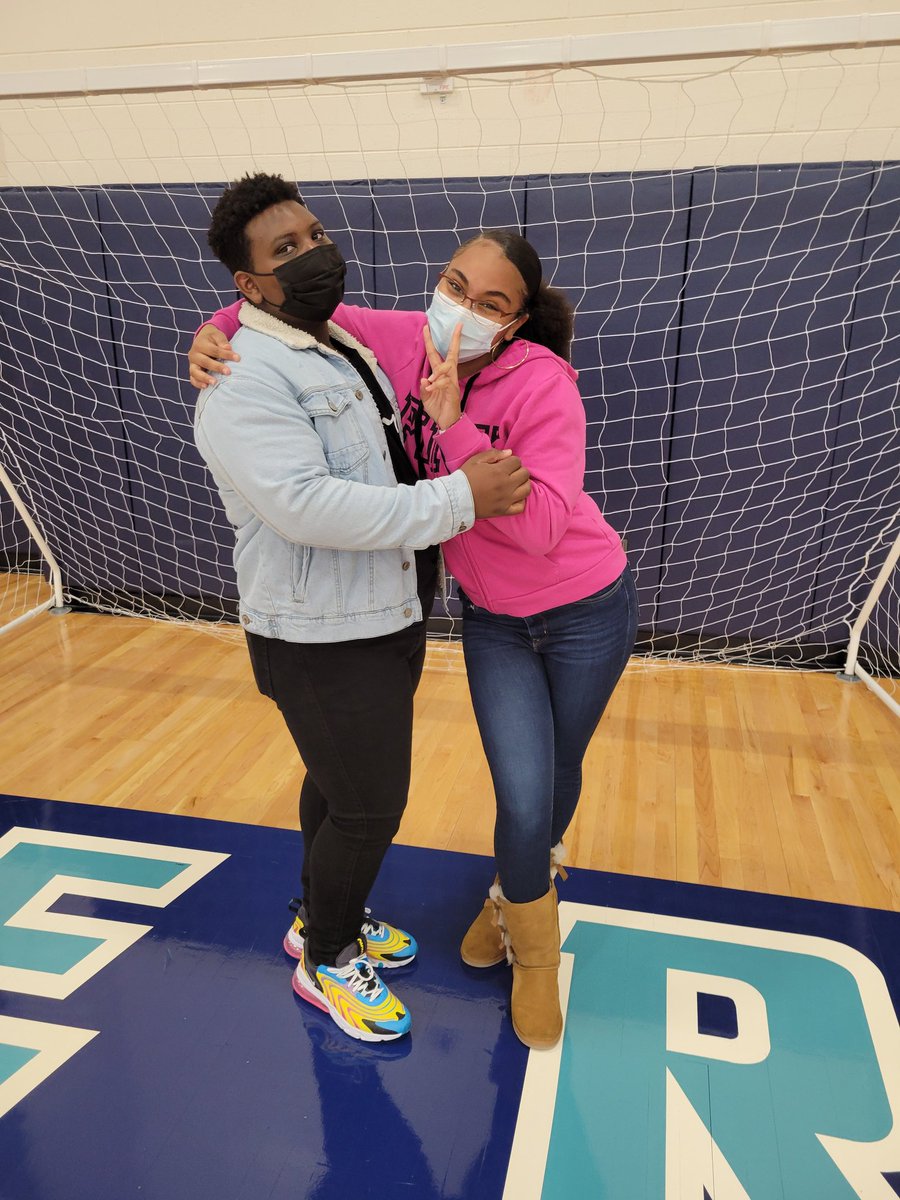NeuseRiverMS's tweet photo. Check out Fuerza having a blast today at House Fest celebrating their Quarter 2 win!!! #fuerza #nrmsravens #houses stem #nrmshousesystem #Quarter2Champions https://t.co/hAy7zYRXmg