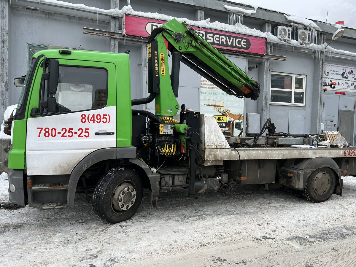 remzonamkad31's tweet photo. Поработали с эвакуаторной КМУ PALFINGER PK19500T. Установили новый гидробак, новый распред для задних опор, заменили рвд и рнд 

#gdplru #ремонткму #ремонтманипуляторов #крановыеустановки #ремонт #кму #манипуляторы #crane #palfinger #palfingerpk19500t #эвакуатор #ремонтэвакуатора https://t.co/sAHQdEBqcA