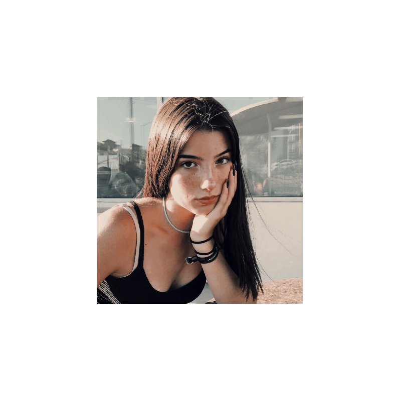 rockefellerRPBR's tweet photo. » Violetta Shepherd Duncan
» 17 anos
» Cheerleader - Moda - Dança
@shepherduncan {charli d'amelio} https://t.co/pxLTqzOQ84
