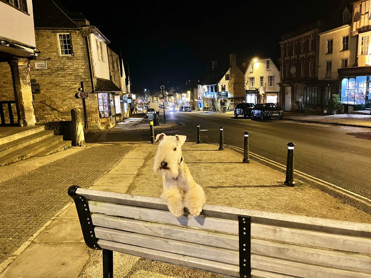 I am so moved by everyone’s support today all of the messages sent to Twitter, the lovely messages to me and all of the followers you are all amazing …… THANK YOU 💋💋💋