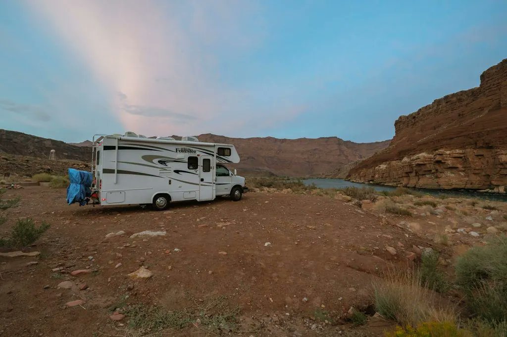 rvlife's tweet photo. The Best Snowbird RV Camping Destinations https://t.co/zGoVVc8OQD When snowbird RV camping is good, it's really good. When it's not, here's why the worst snowbird camping experiences still beat staying home.
#rvlife #letsrv #snowbirding https://t.co/EeGYvEZnrj