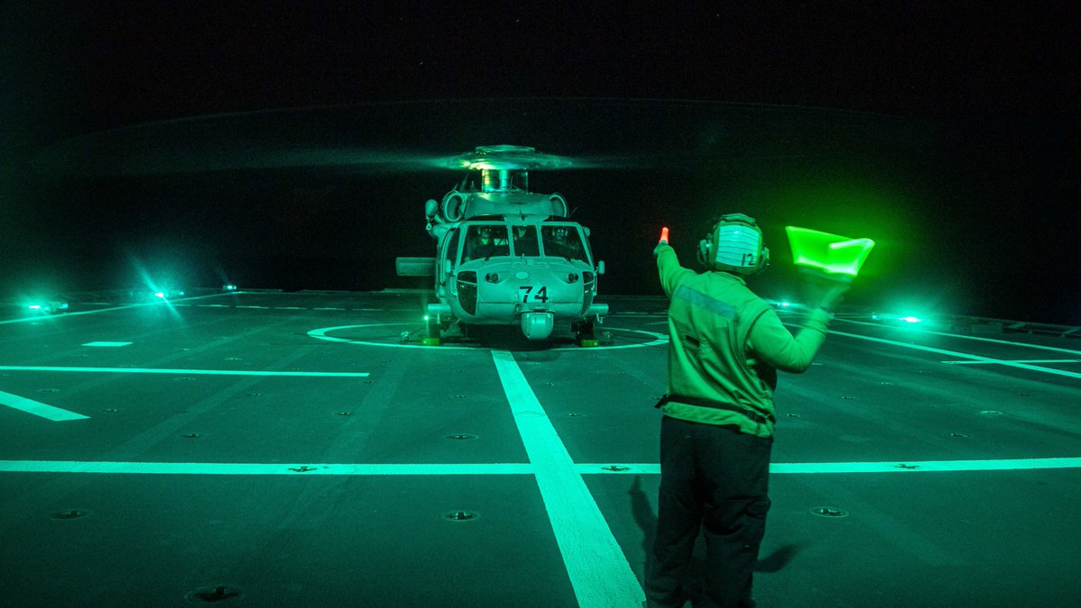 USNavy's tweet photo. 1οΈβ£ #VFA34 F/A-18E flies near @USSHarrySTruman #CVN75 @USNavyEurope.
2οΈβ£ #USSCharleston #LCS18 conducts #FLTOPS and 3οΈβ£ #USSAmerica #LHA6 holds small arms training @US7thFleet.
4οΈβ£ #USSAsheville #SSN758 moors to @USSEmorySLand #AS39 @nbguam.
βΉοΈ & π½: https://t.co/jlLwM0HAuH https://t.co/S6fHFWorx7