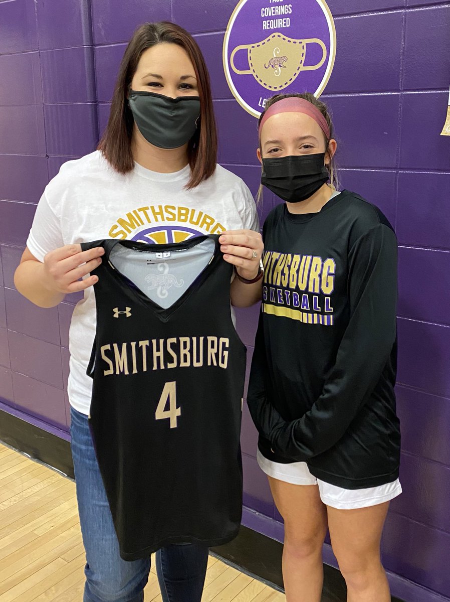Educator night at <a href="/SmithsburgHigh/">@Smithsburg High School</a> I was honored to be chosen by this incredible young lady. #leopardpride