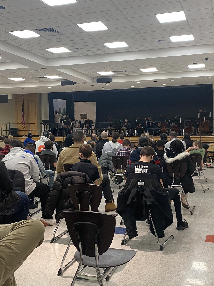 MrKilian_SRE's tweet image. Great night for music! Soule Rd Elementary Fourth Grade orchestra, chorus, and band! #srecommunity