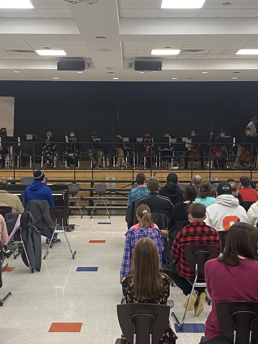MrKilian_SRE's tweet image. Great night for music! Soule Rd Elementary Fourth Grade orchestra, chorus, and band! #srecommunity