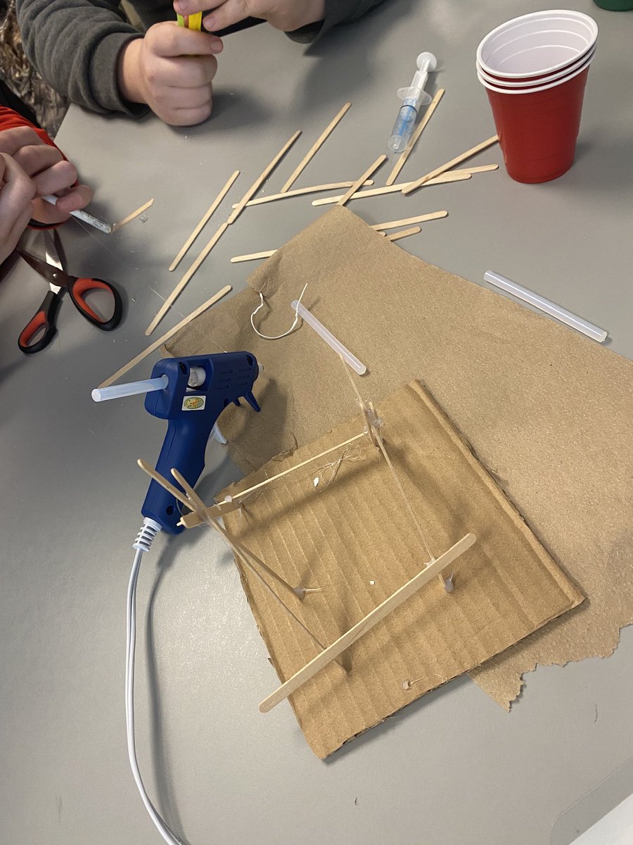 natmcmaster's tweet photo. Can I build simple hydraulic and pneumatic systems? #YesTheyCan #gr8Science @NQspartans @SSRCE_NS https://t.co/H0wgx9pR4M