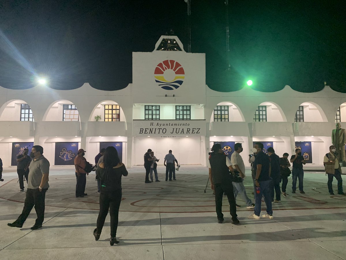 Periodistas comienzan a reunirse en el Ayuntamiento de Benito Juárez con motivo del movimiento “Periodismo en riesgo”