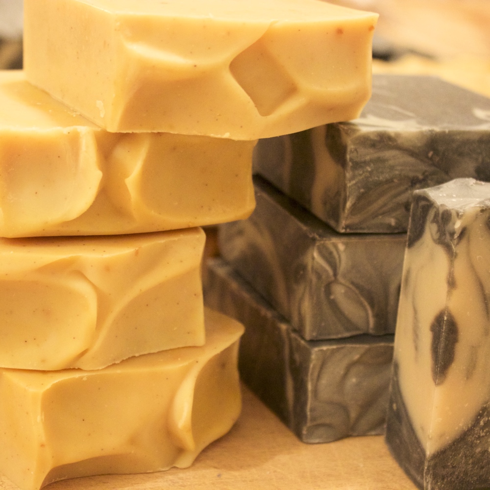 AlliesNaturals's tweet photo. We love Texture Tuesday not only because we have great looking texture but because our texture feels great on your body, on your face and in your hands. #TextureTuesday #goatmilksoap #coldprocessed https://t.co/E2rYUAWzUt
