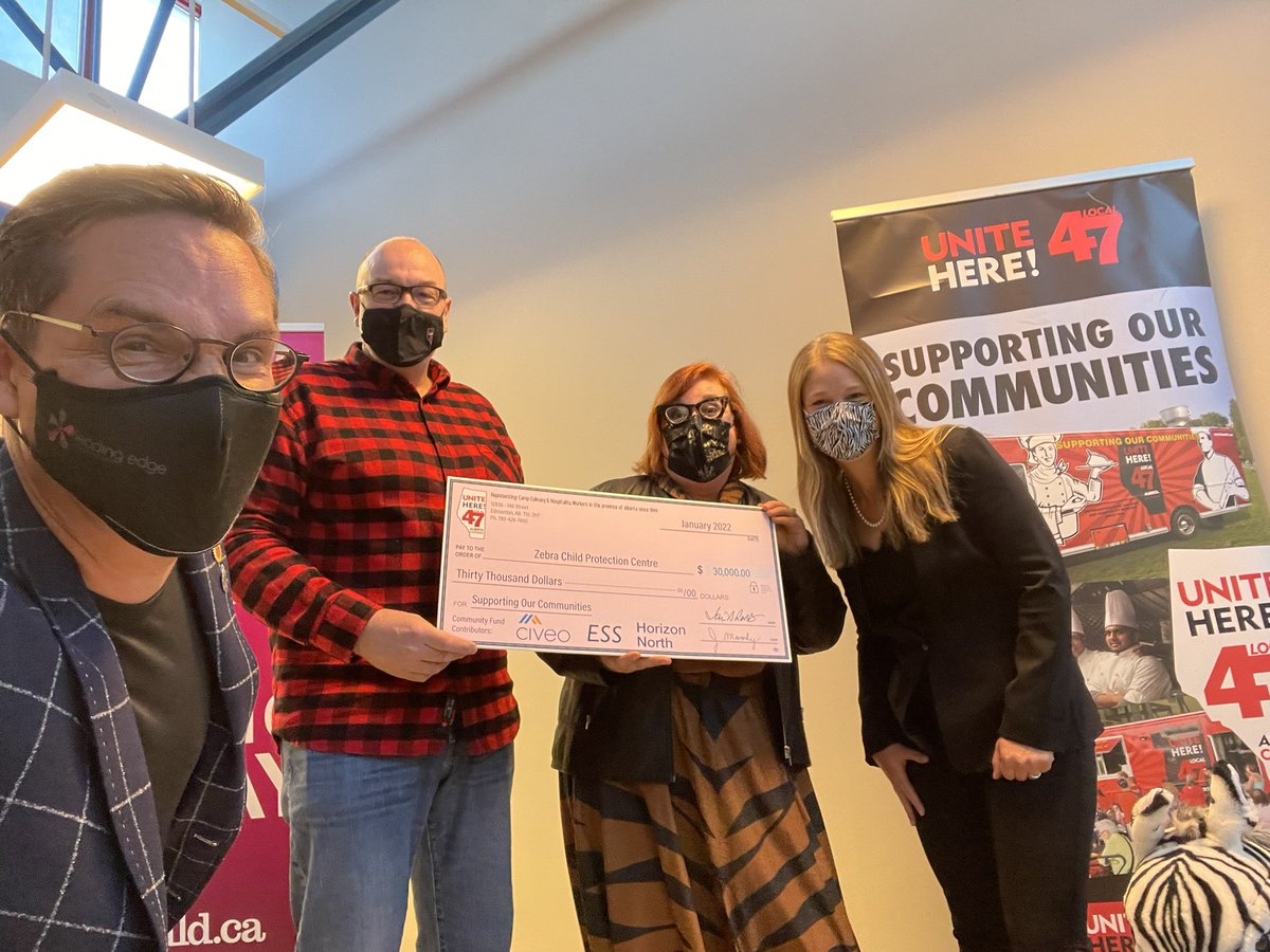 GrantFedorukPT's tweet photo. This is a great way to kick off @RunWildRace 
Special thanks to the amazing support of Ian Robb &amp; the workers of @unitehereloc47 who presented a combined $90k to our 3 charities: @ZebraCentre @HospiceEdmonton @stalseniorassoc 

https://t.co/a9fPDmh8XL to join our mission https://t.co/yY06EmlNUX