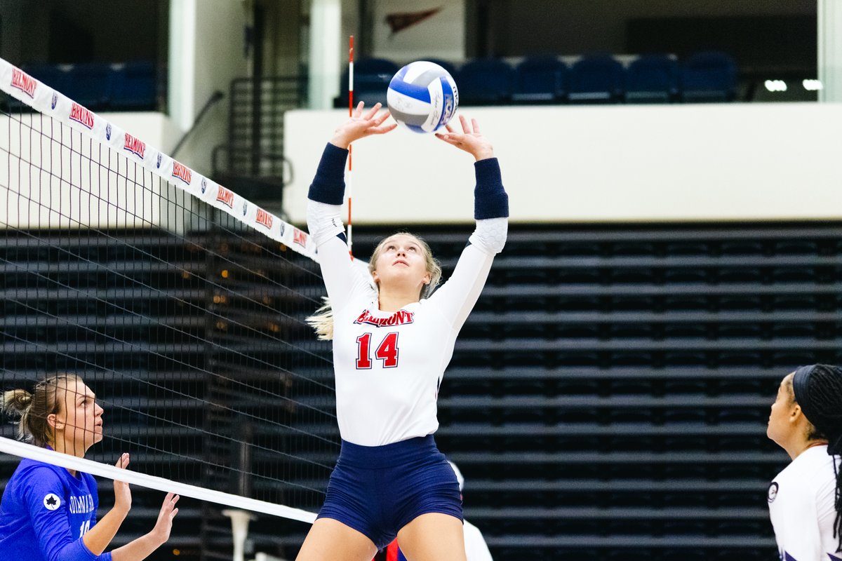 BelmontVB's tweet photo. Congrats Grayson Murphy on setting the @OVCSports 🏀 record for career assists yesterday!

We collected quite a few of our own this season 😉

@izzy_schauer: 5⃣2⃣9⃣
@carkmason: 4⃣3⃣1⃣

#ItsBruinTime https://t.co/amGHIYwkYr