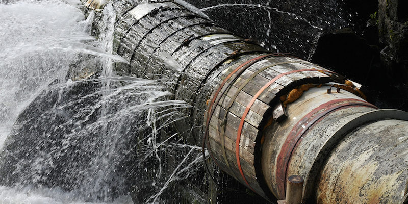 XavierGuaranga's tweet photo. La fuga de agua en las redes de distribución es un  gran problema en la construcción, existen varias técnicas pero son demasiadas costosas y requieren de demasiada energía.
#UTECIVIL @Juanvinz @rosaenriquez1 @JFTlapLim https://t.co/zaQ7tkkzuc