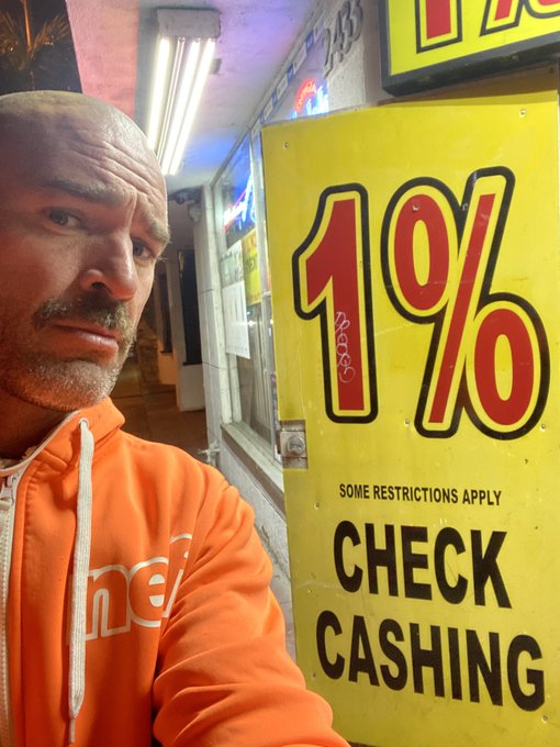 Would you be willing to shave 10 years of your life off for 1 Million dollars? https://t.co/Zuj3UFxH<a href="/tag/studshit"class="tags"><span>#studshit</span></a>