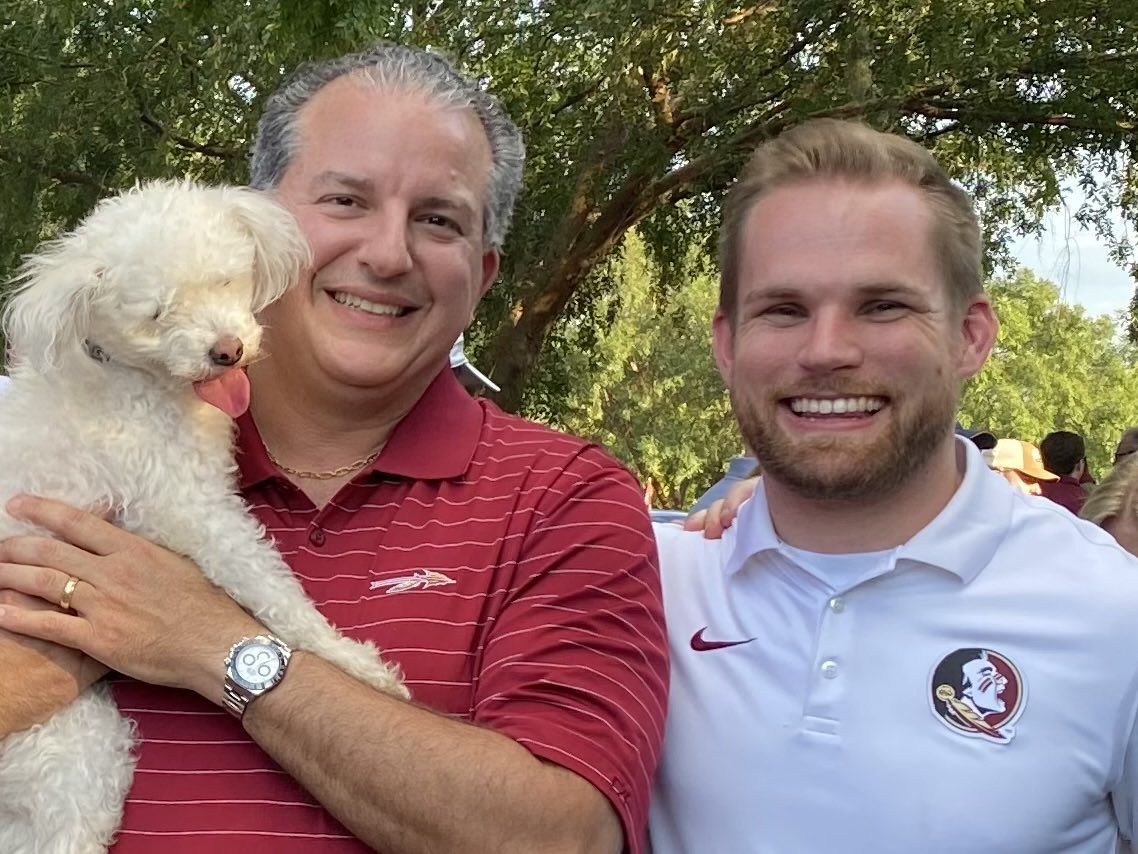 Happy Birthday ⁦<a href="/austin_stowers/">Austin Stowers</a>⁩ !!!!!  Did you know it was his birthday? If you haven’t wished him a happy birthday please RT and help me tell everyone that it’s this amazing guy’s birthday!! 🎂 #flapol #FloridaIsForWinners