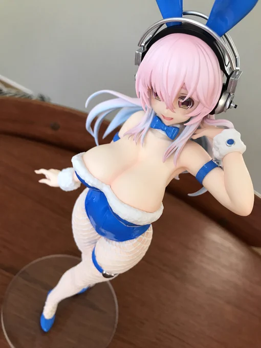 フリューさんの新作バニーそに子を監修しました!安定のかわいさ!こちらは海外限定販売の商品ですので、残念ながら国内販売の予定はありません…🙇‍♂️ #supersonico  #すーぱーそに子 