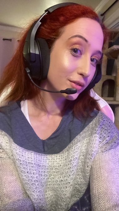 I&rsquo;m live on twitch doing #vaultofglass in #destiny2 @lunalainxx https://t.co/rArUAOS3xP<a href="/tag/vaultofglass"class="tags">#vaultofglass</a><a href="/tag/destiny2"class="tags">#destiny2</a>