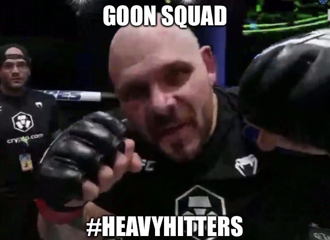 Moldust's tweet photo. Great match to start my career off tonight. Love my kids. #HeavyHitters https://t.co/zCxchVwmka