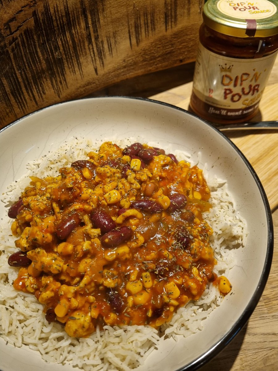 DipPour's tweet photo. Yummy Chilli con carne with Dip'N'Pour https://t.co/0tbj4HdEzM