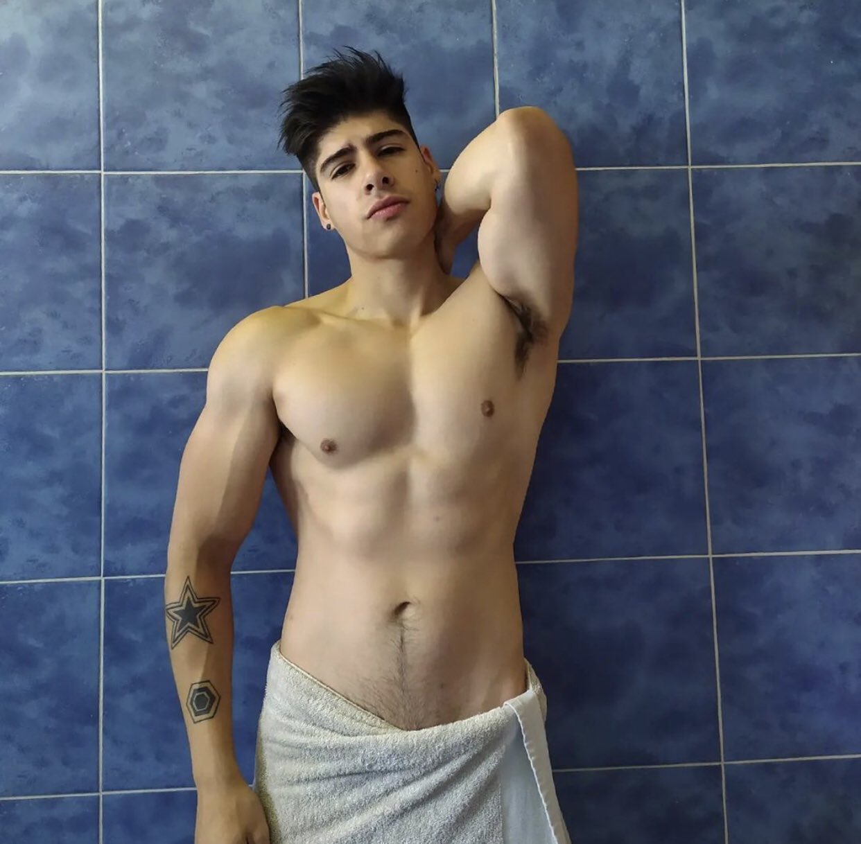 TW Pornstars - 🔥HOTMENWORLD🔥1️⃣5️⃣0️⃣K . Twitter. POST SÚPER ESPECIAL!!!  😏 Happy Birthday @angelo_rmni 🔥. 1:17 AM - 26 Jan 2022