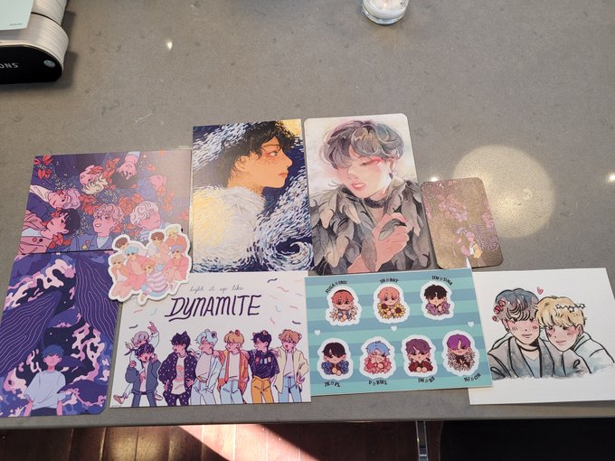 MY TRADE W ANN @ayilings ARRIVED !!!! im in love w ur art ur so good,,, i will stare at it for an eternity now i think BDDBBS THANK U <33 