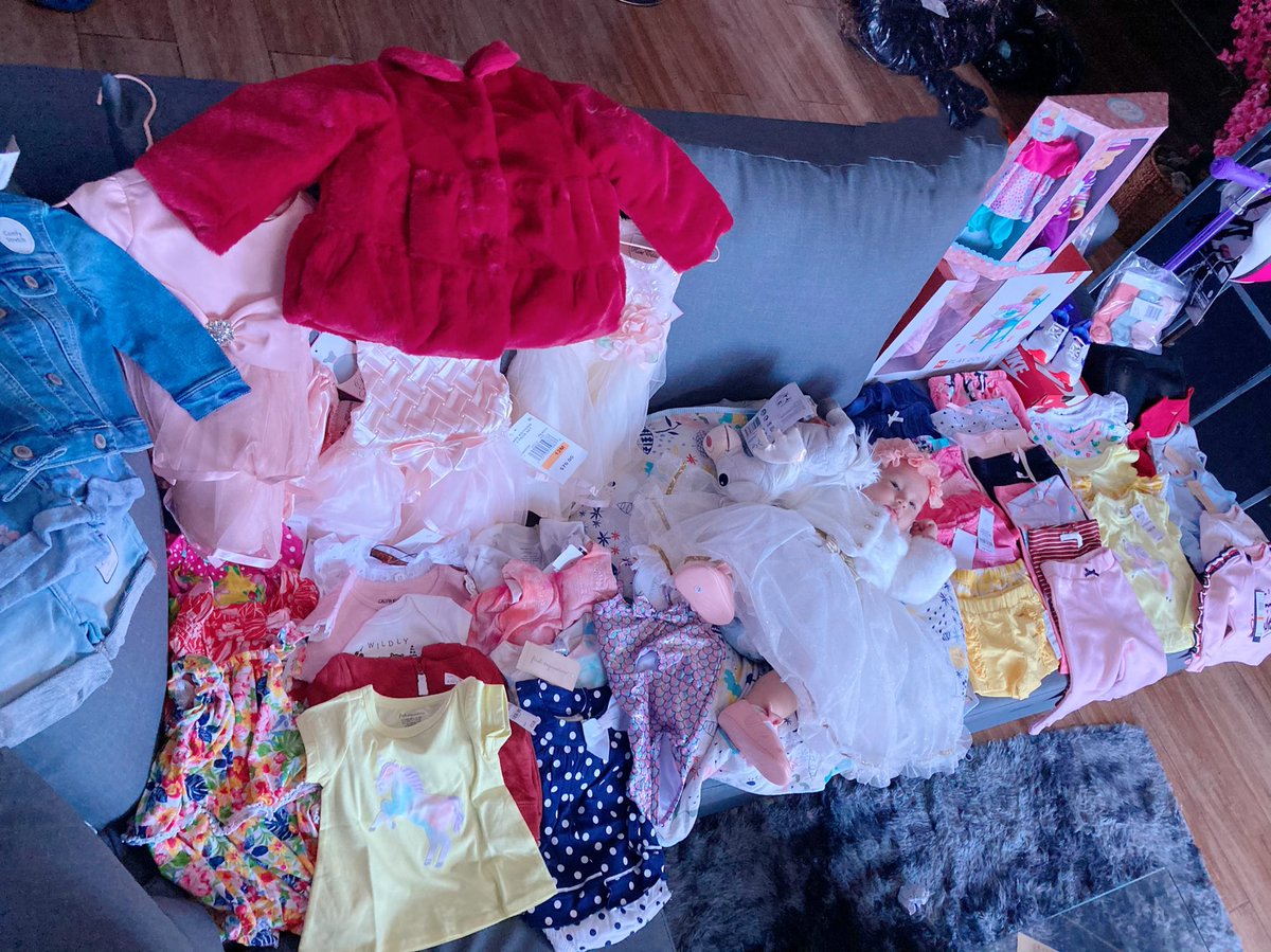 DigiKitty2's tweet photo. To the greatest auntie of all time  @JQT_GalaxE  thank you for loving our little princess 👸 
I know how busy you are but you took time to shop for her (literally buying the full shop), you made sure our Arabella Angel is sorted from 3rd month to 3 years old from clothes to toys. https://t.co/bxJZ07Kpuf